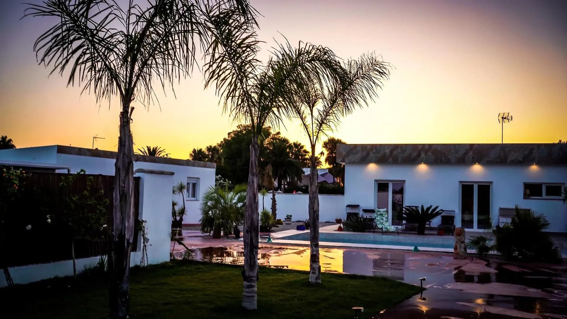 Spacious Villa With Pool In Chiclana De La Frontera